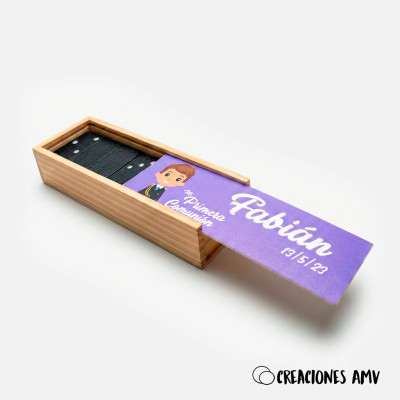 Dominó personalizado en caja de madera – Recuerdo de Comunión
